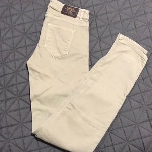 Light green Zara trafaluc slim denim jeans size 4